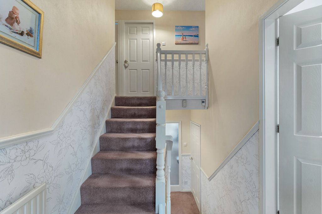 Property photo 3 of 25 Photograph 3