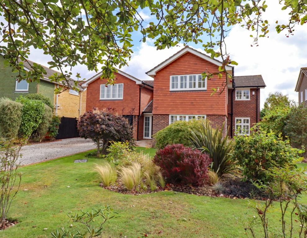 Property photo 1 of 36