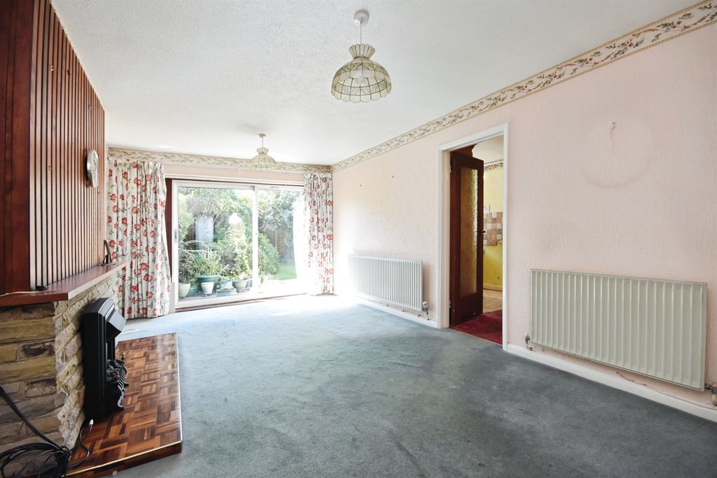 Property photo 3 of 20