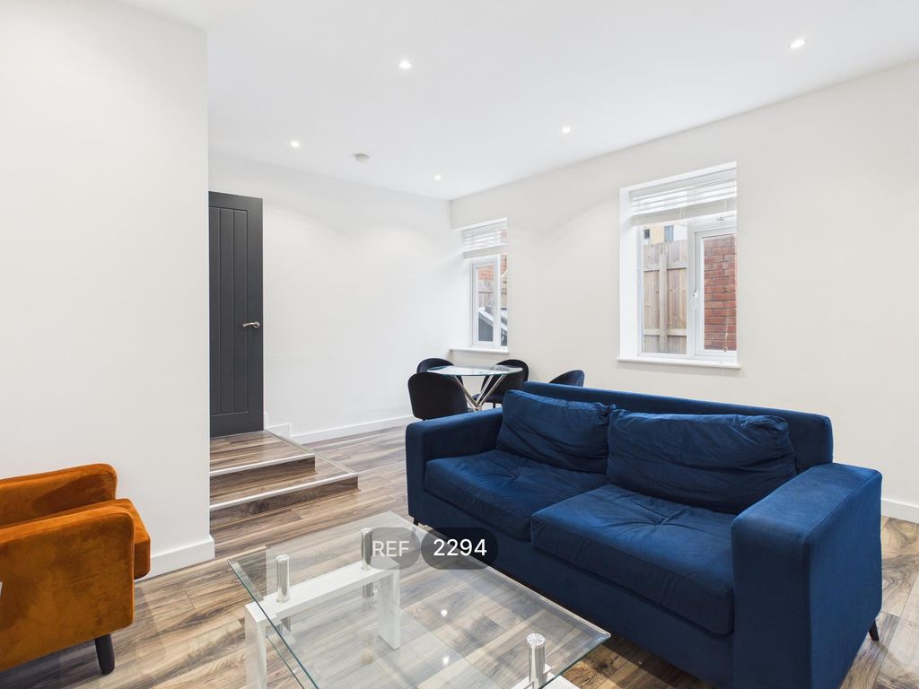 Property photo 3 of 16 Kitchen/Living Area