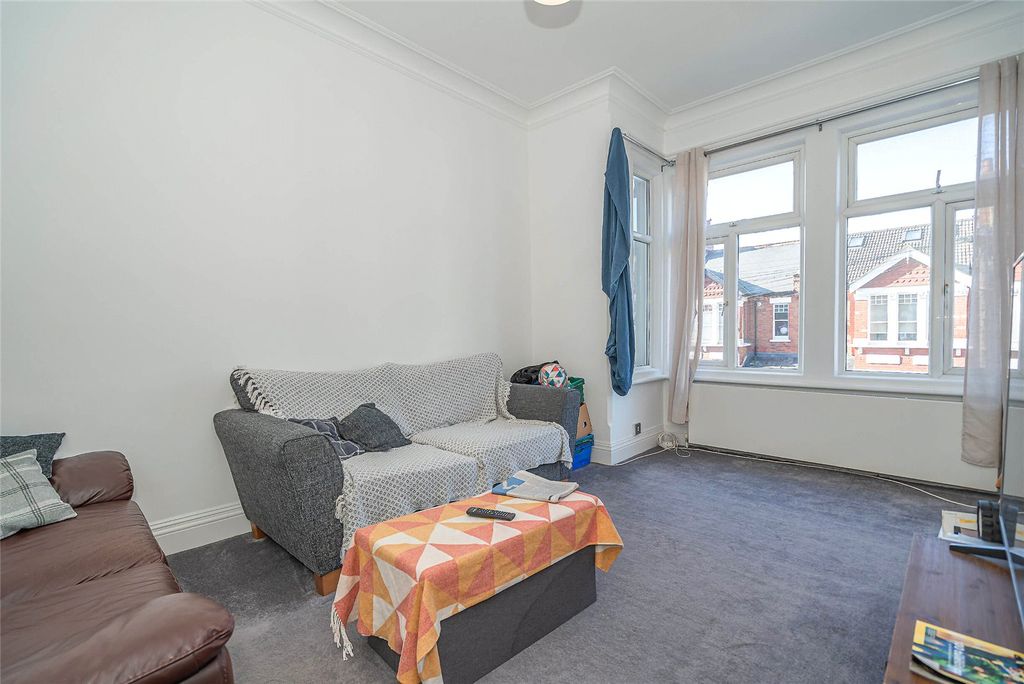 Property photo 2 of 18 Reception A