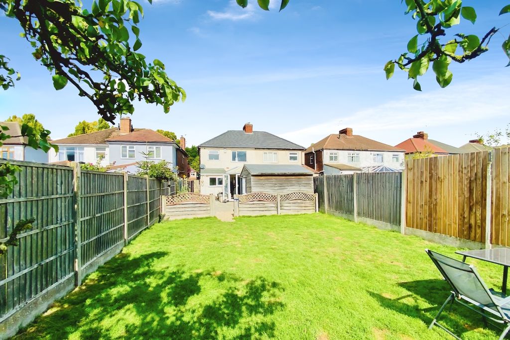 Property photo 2 of 17