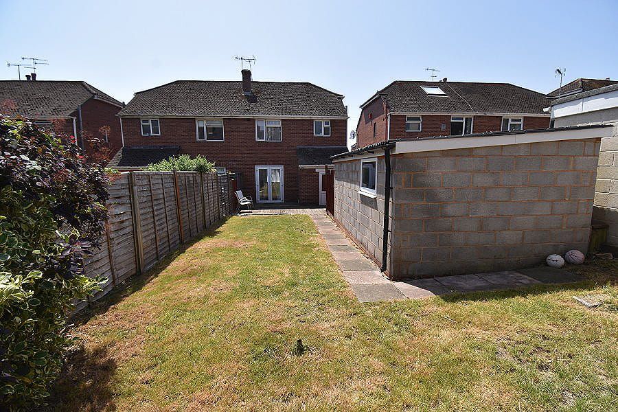 Property photo 3 of 11