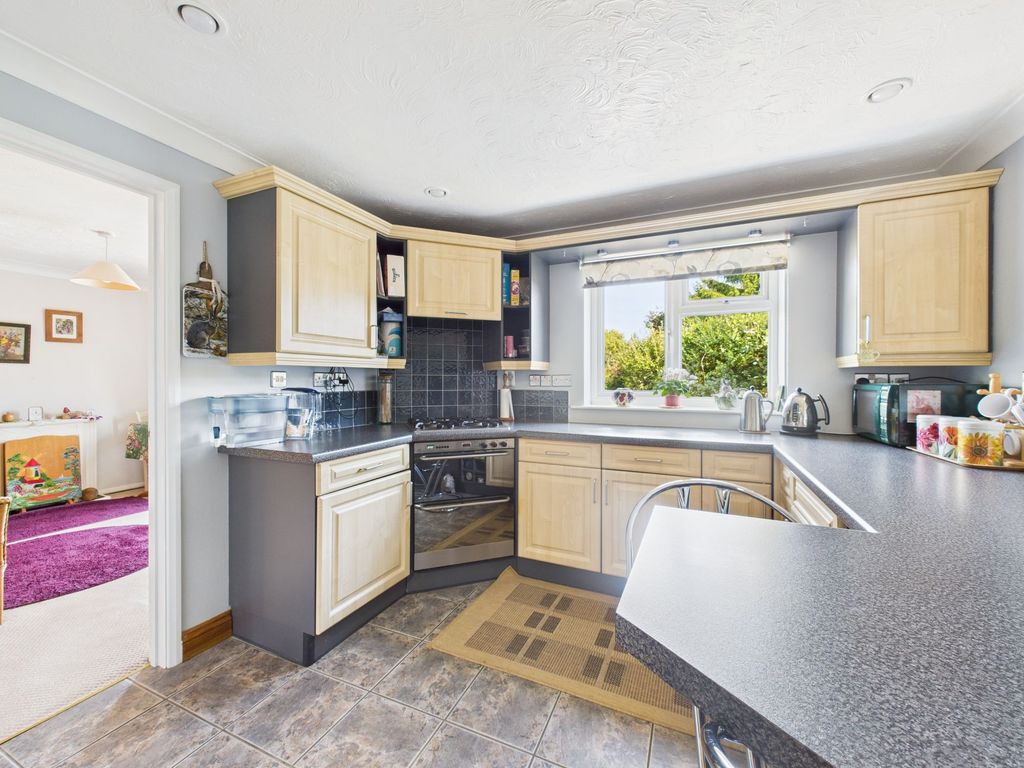 Property photo 3 of 26