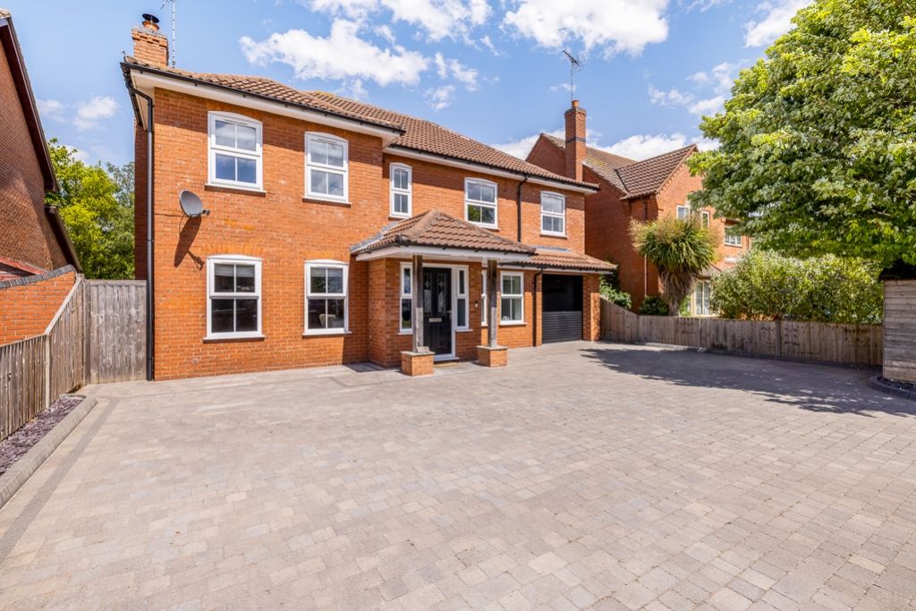 Property photo 1 of 37 110 Wignals Gate (Holbeach)-5