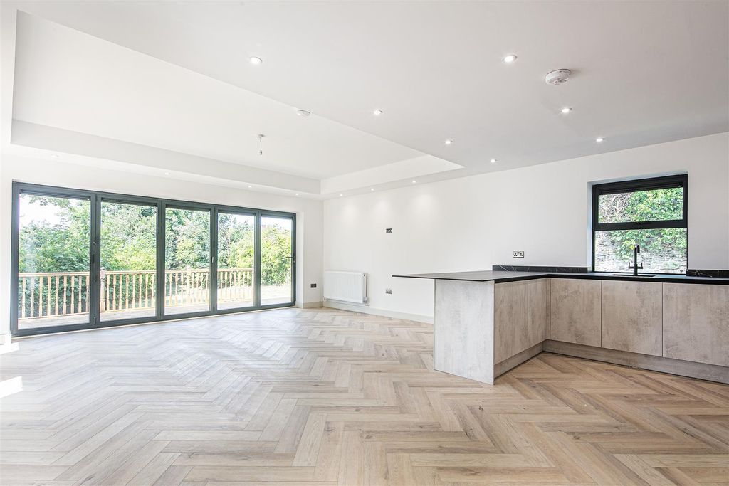 Property photo 3 of 29 Open Plan Kitchen