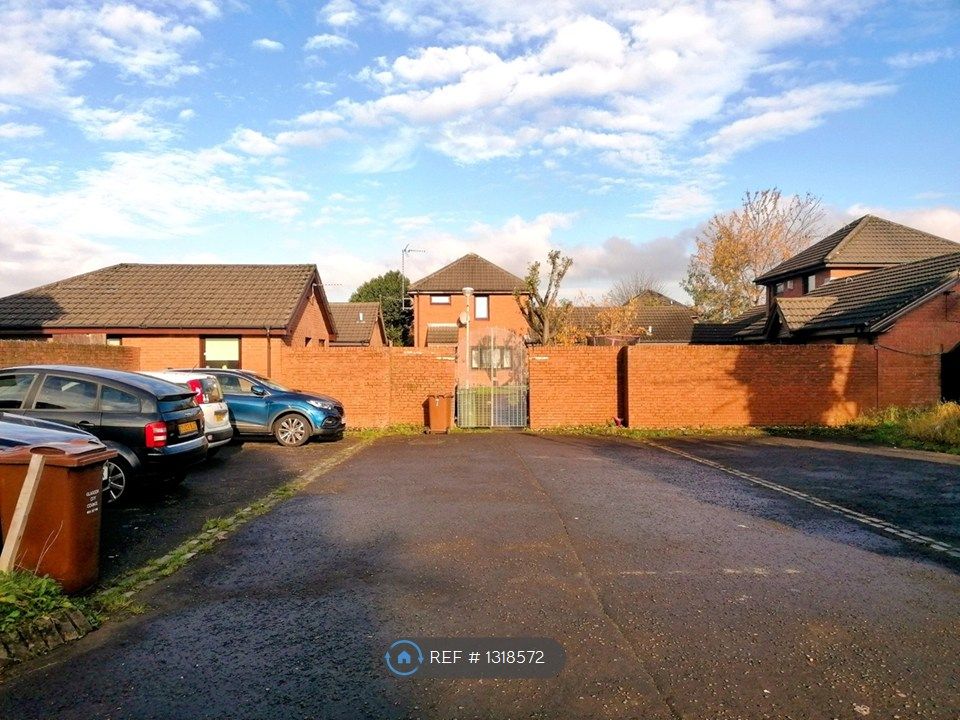 Property photo 1 of 22 Car Park Area