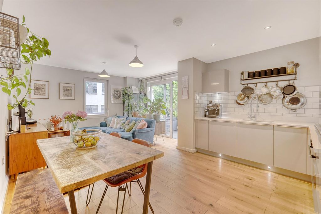 Property photo 3 of 16 13