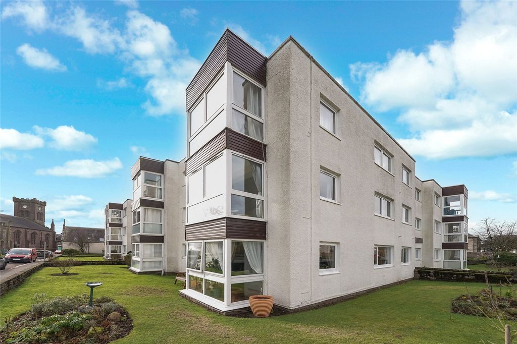 Property photo 1 of 22 External