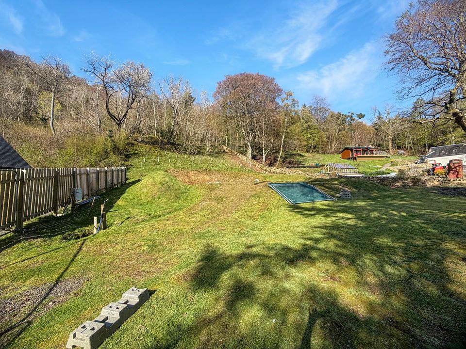 Property photo 3 of 11
