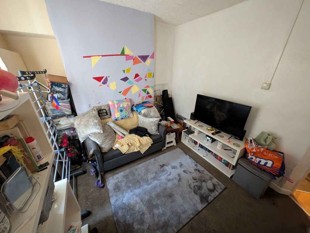 Property photo 3 of 11 Photo 3