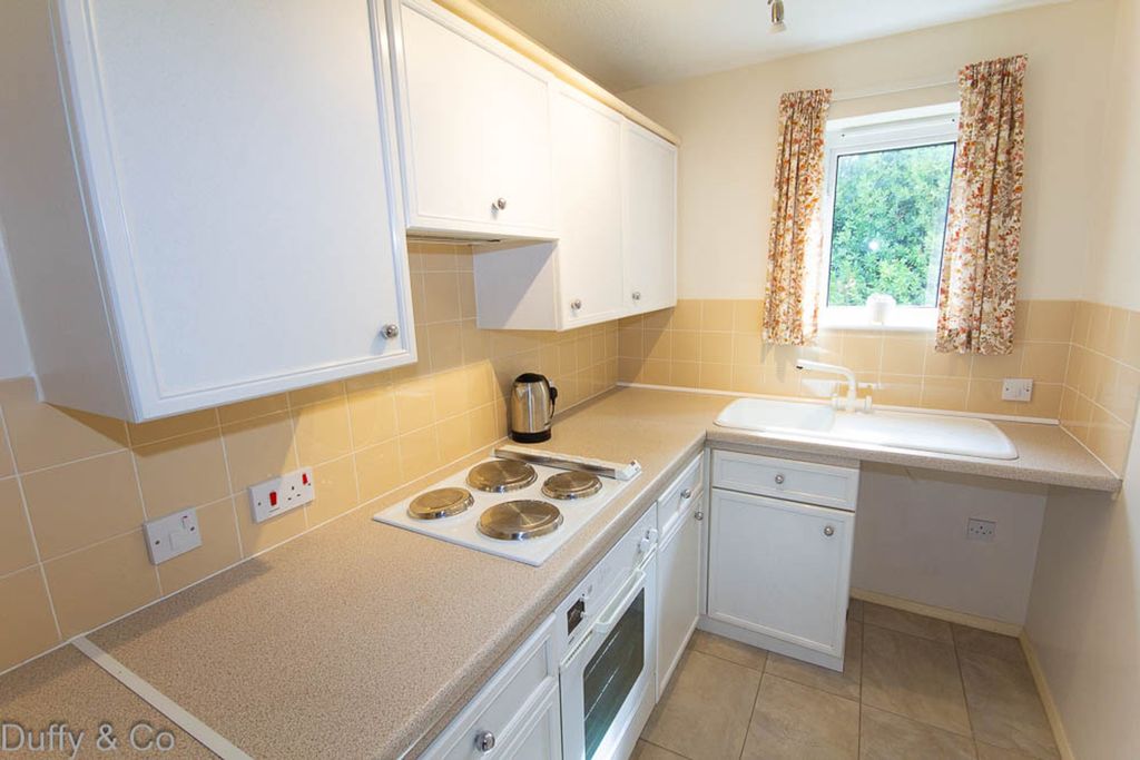 Property photo 3 of 11