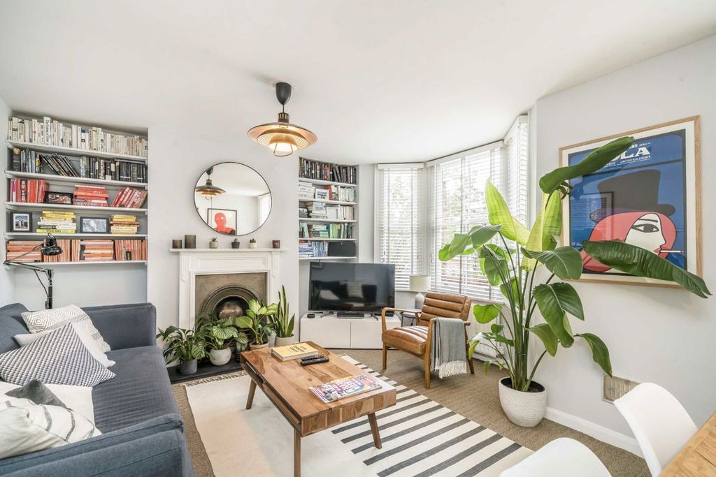 Property photo 3 of 9