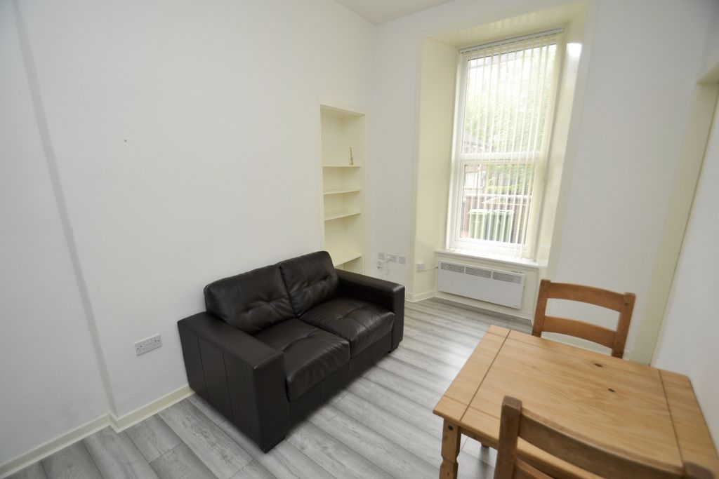 Property photo 2 of 14 5126862