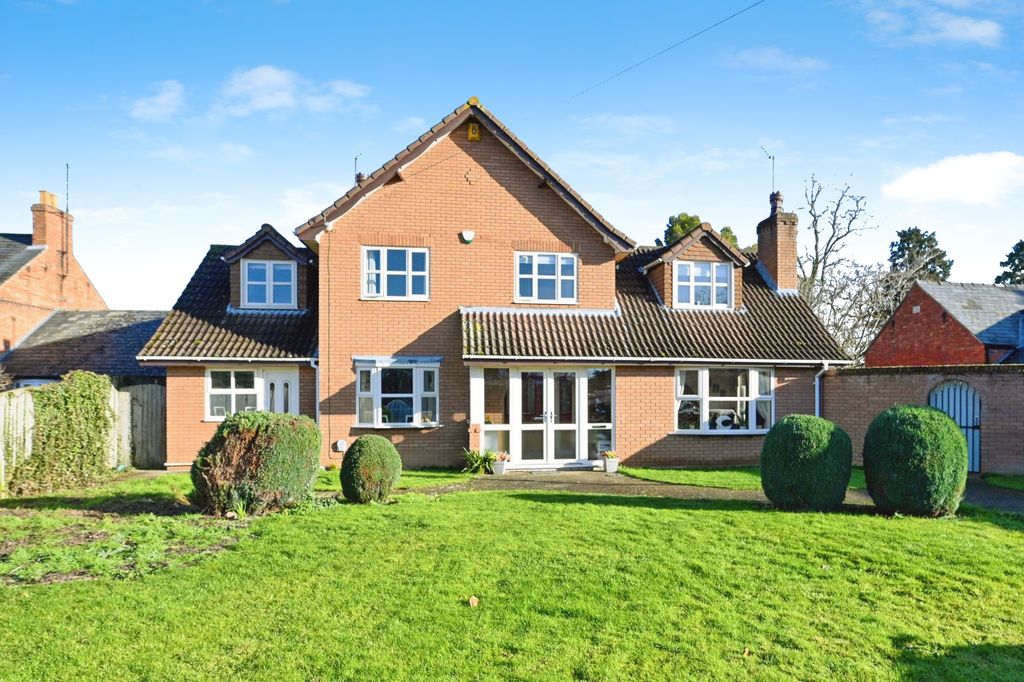 Property photo 1 of 21 Dh053