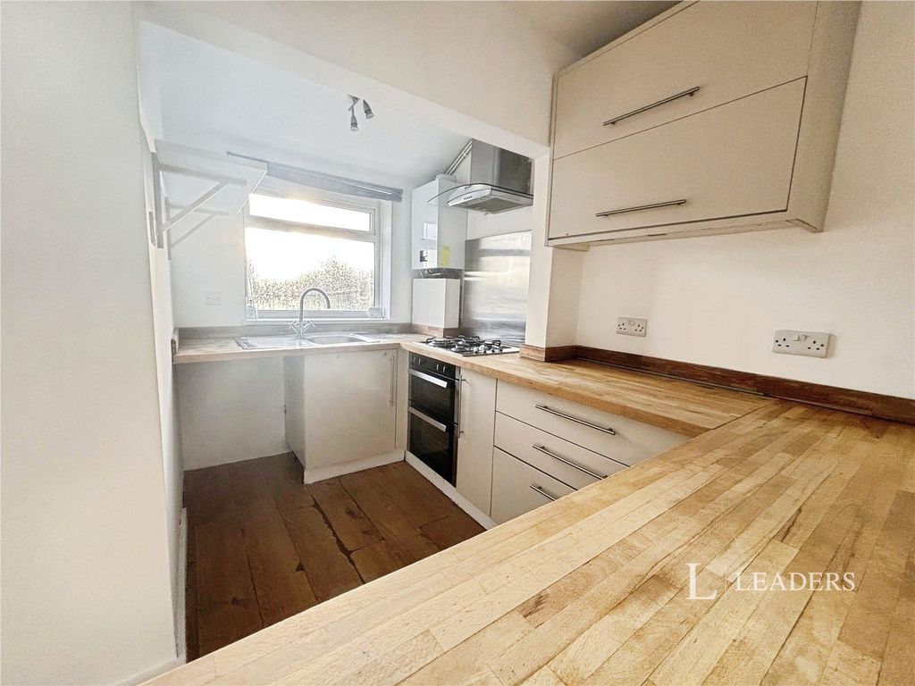 Property photo 2 of 8 Pbox-Img.Jpg