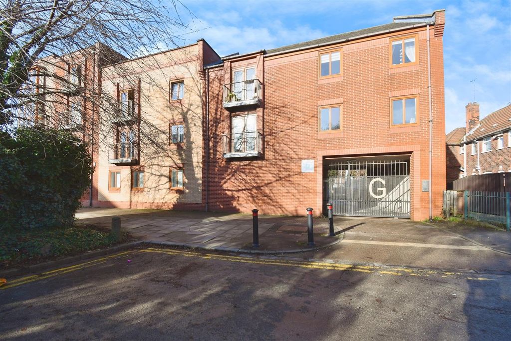 Property photo 1 of 7 External / Parking