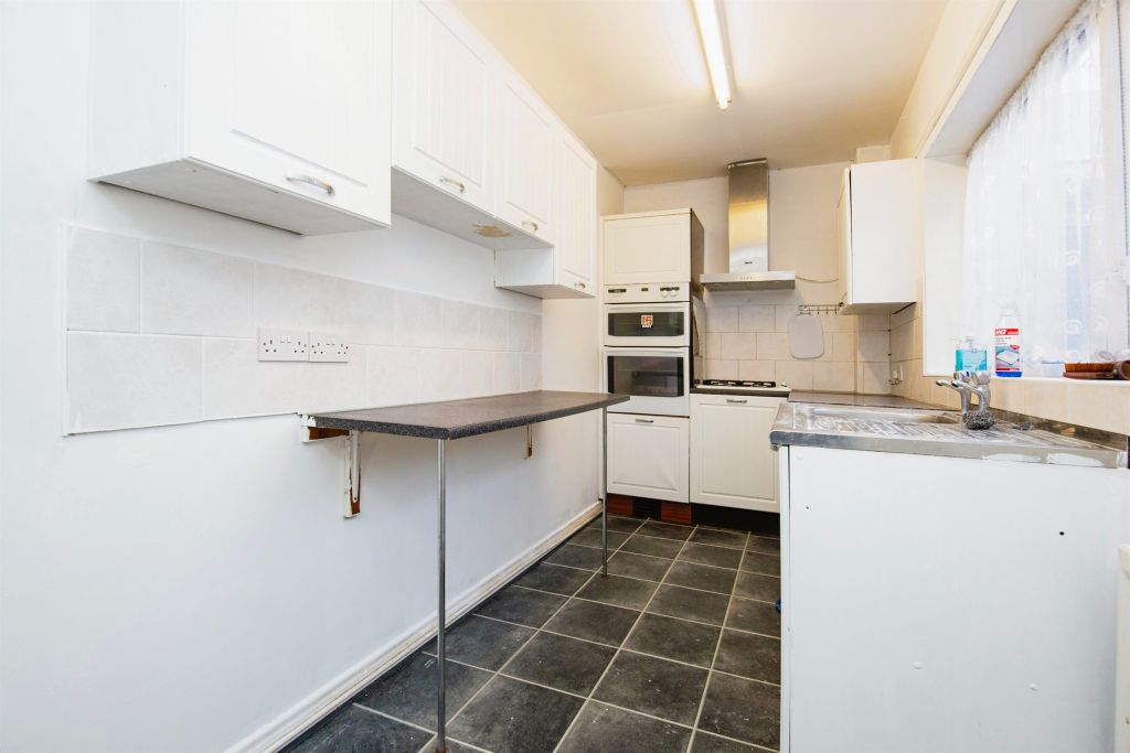 Property photo 2 of 12 Image