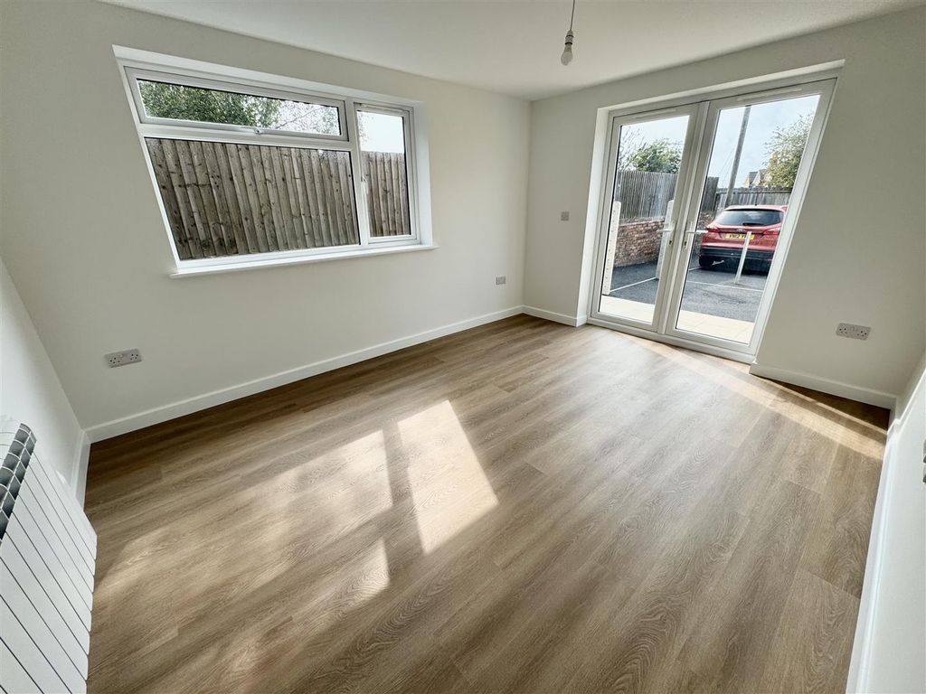 Property photo 3 of 7 Img_2740.Jpg