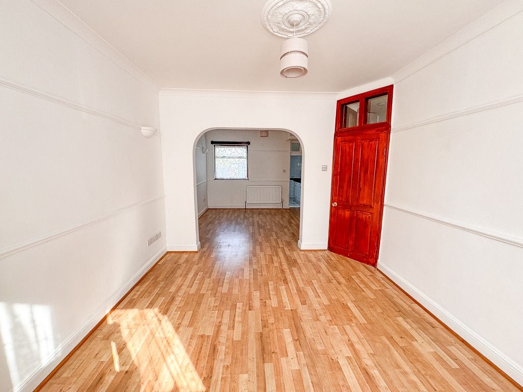 Property photo 3 of 19 5523515