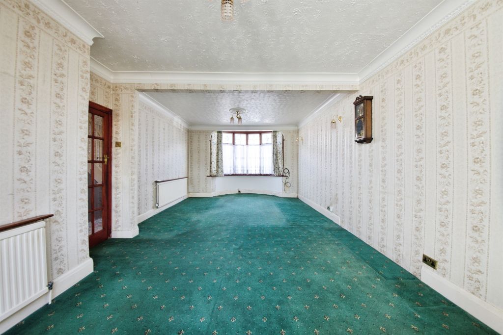 Property photo 2 of 21