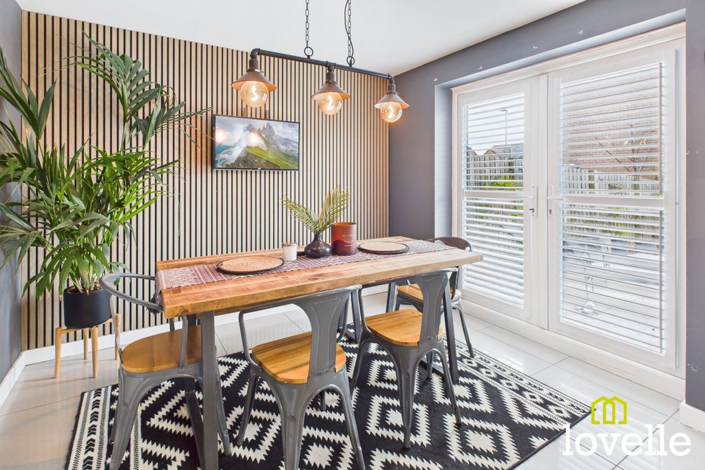 Property photo 1 of 26