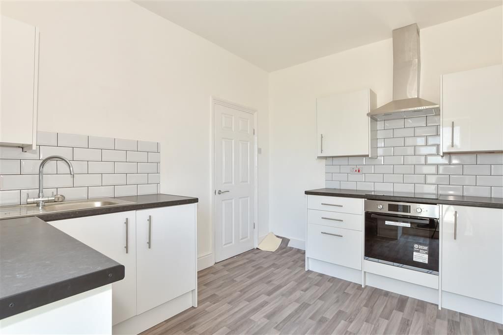 Property photo 1 of 8 Kitchen