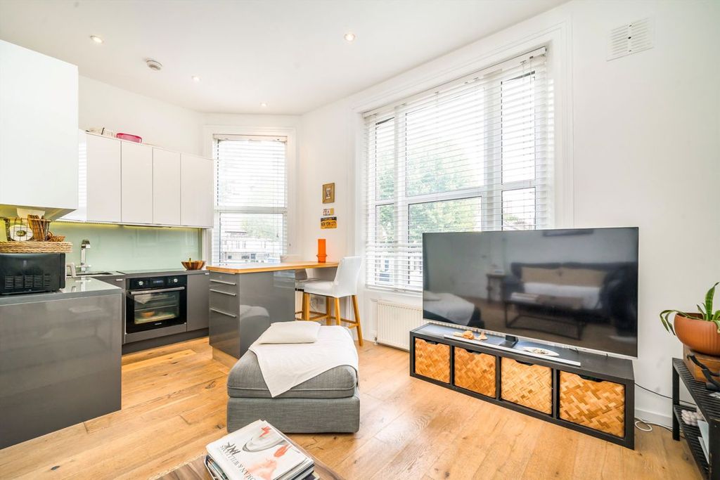 Property photo 1 of 5