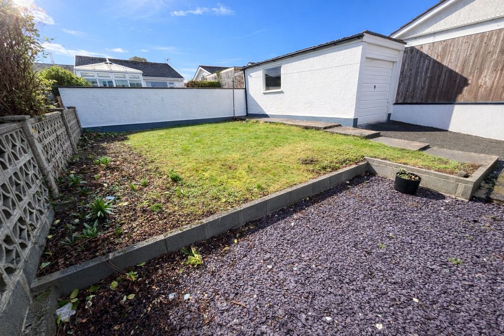 Property photo 3 of 11 Picture No. 13