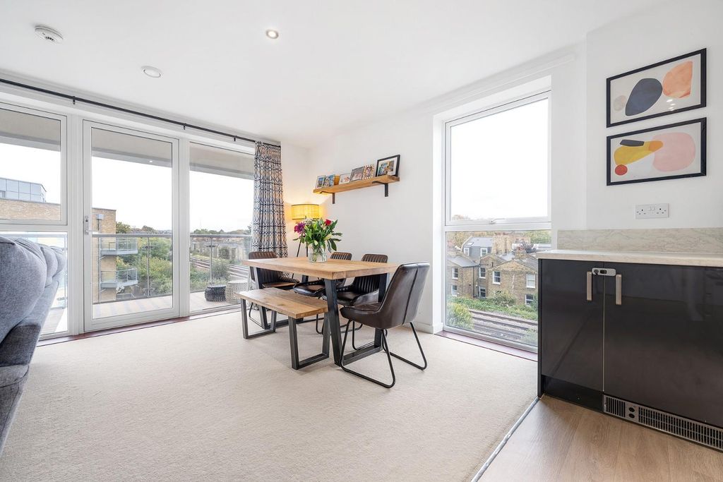 Property photo 2 of 15 Dining.Jpg