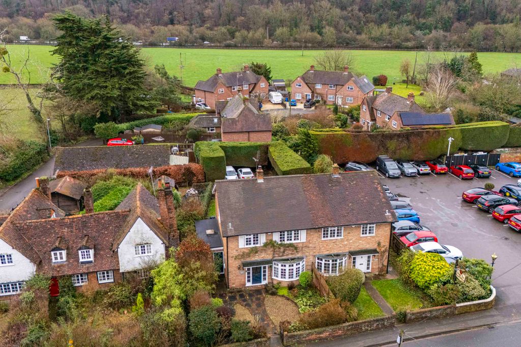 Property photo 1 of 25 Badgers Rest, Bisham Village, Sl7 1Rr Drone (Low Res)-1