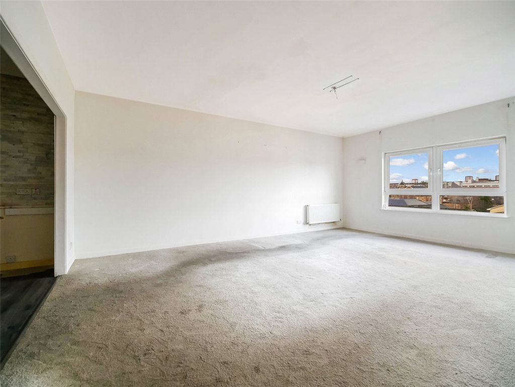 Property photo 3 of 19 Picture No. 03