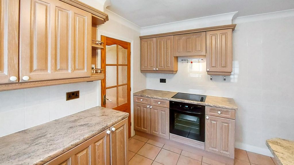 Property photo 3 of 13 Kitchen Front Hall.Jpg