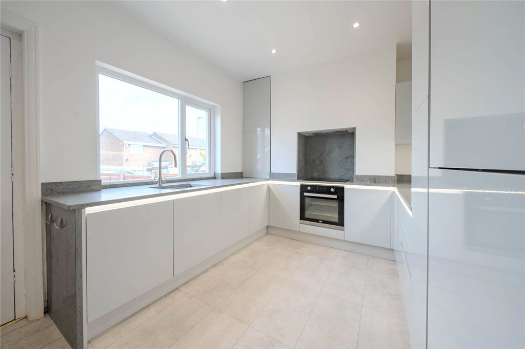 Property photo 3 of 13 Picture No. 04