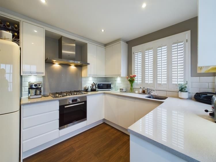 Property photo 2 of 24