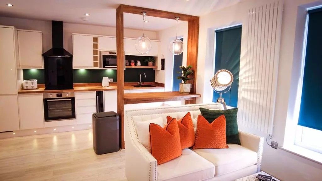 Property photo 2 of 8