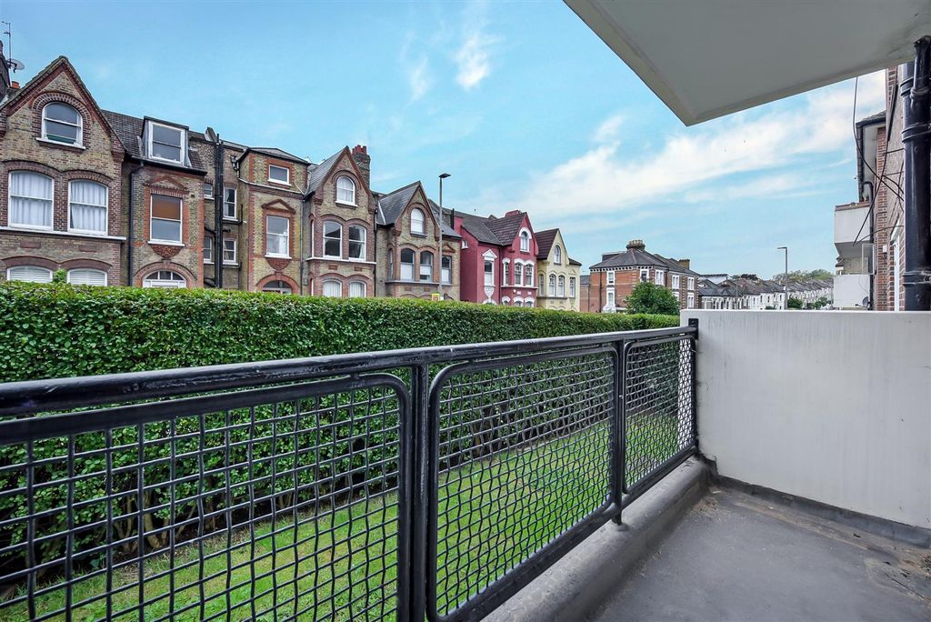 Property photo 3 of 9 Balcony