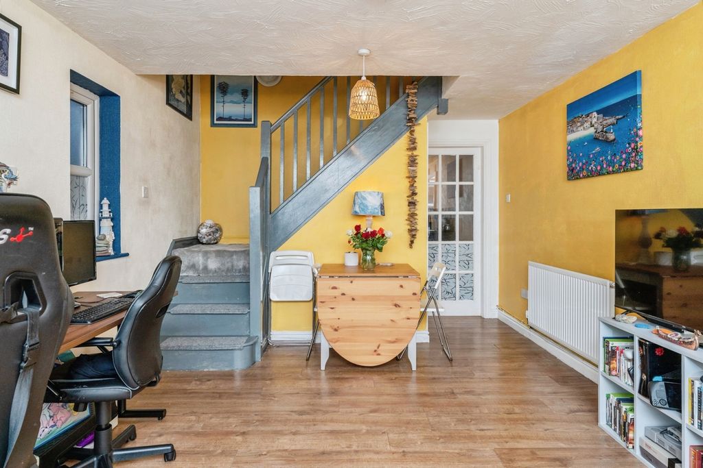 Additional image 5 of 2 bed end terrace house for saleThe Chapel, Gemig Street, St Asaph, Denbighshire LL17