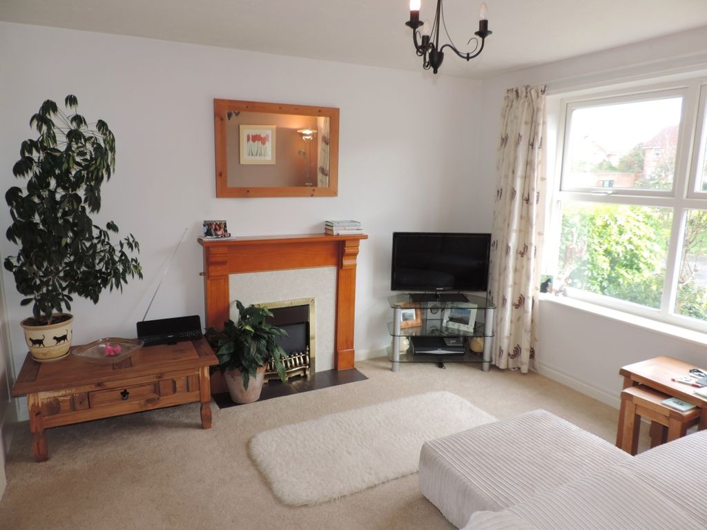 Property photo 2 of 7 35 Colne 019