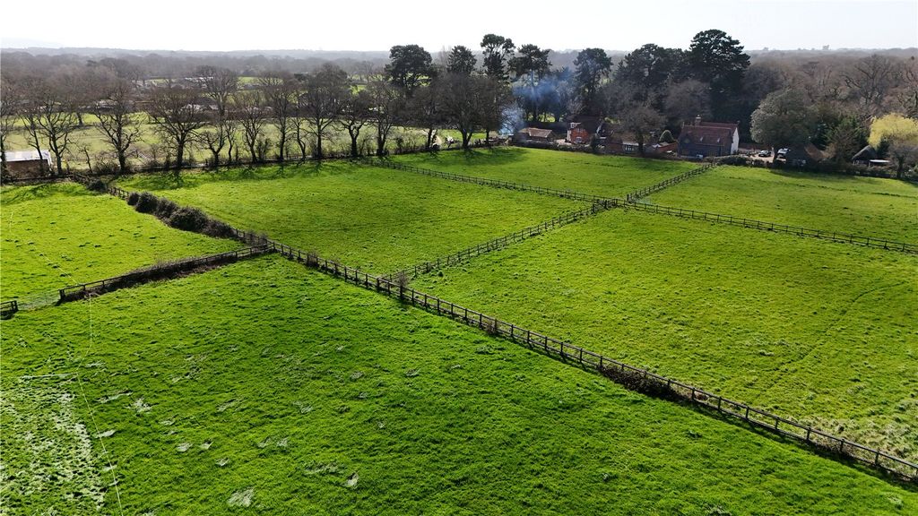 Property photo 3 of 23 Picture No. 04