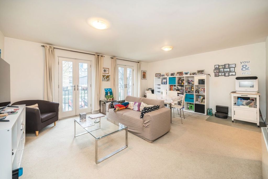 Property photo 3 of 5