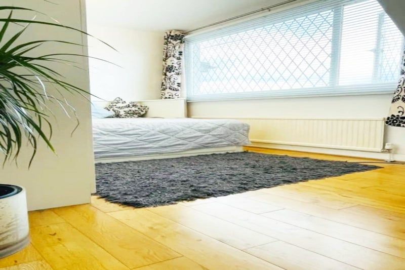 Property photo 2 of 9 Gallery