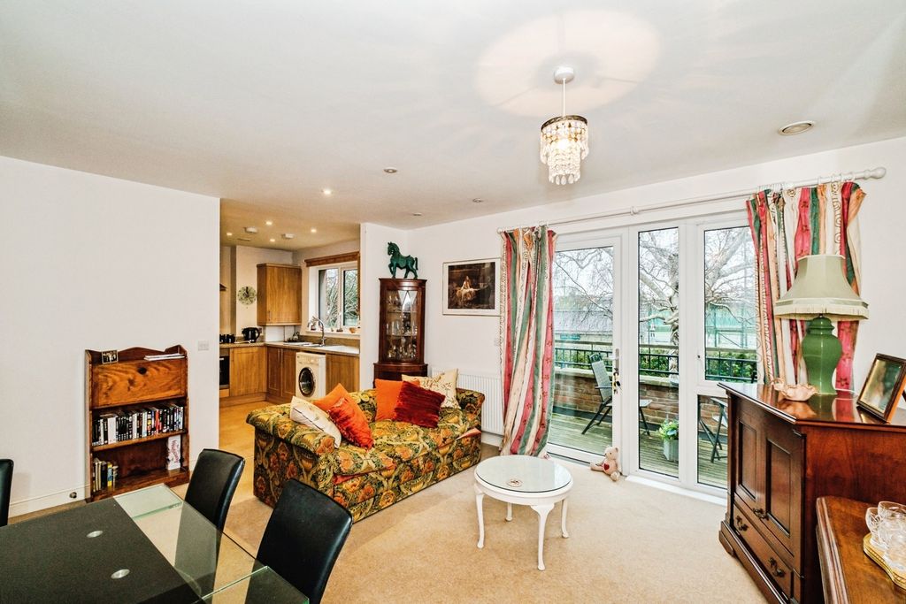 Property photo 3 of 13 Photo