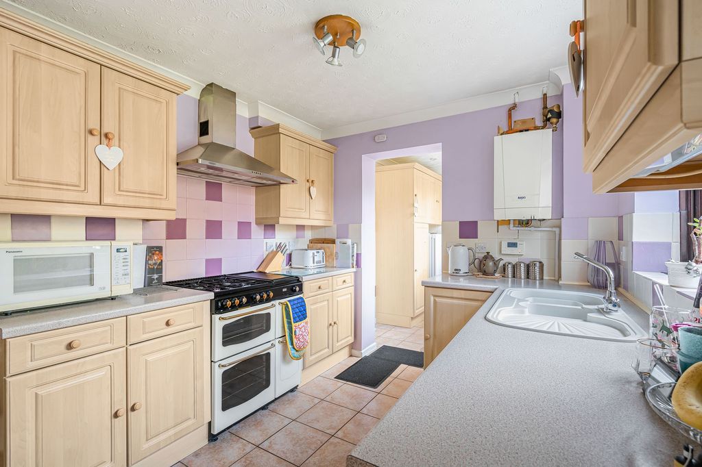 Property photo 2 of 22