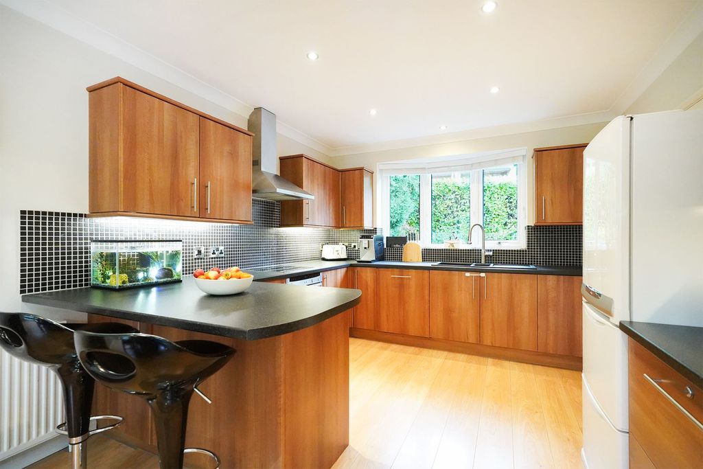 Property photo 2 of 26 Kitchen