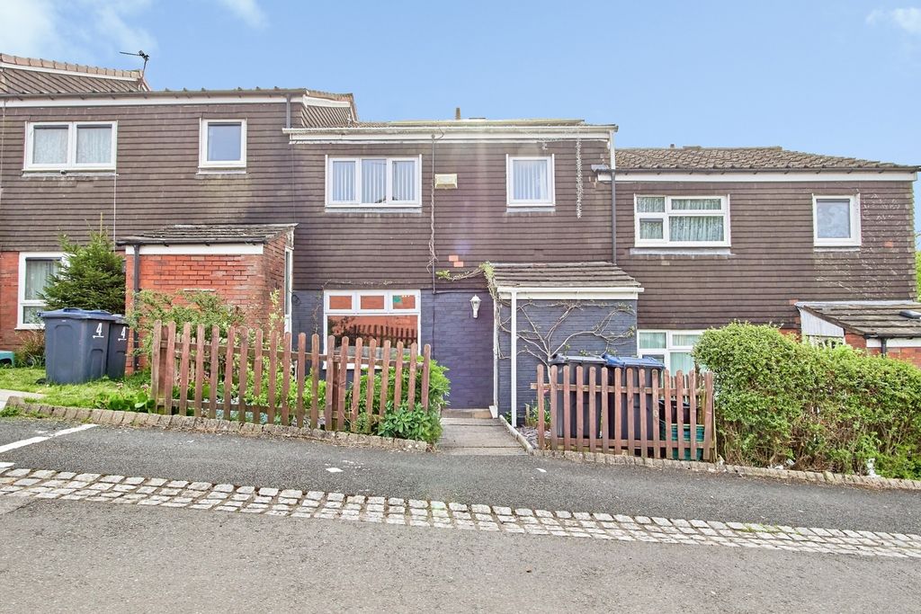 Property photo 1 of 20 Front