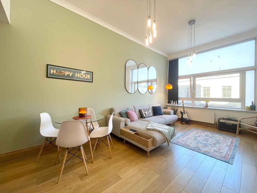 Property photo 3 of 21