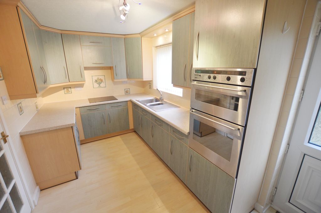 Property photo 2 of 15
