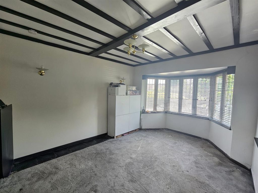 Property photo 2 of 19 Front Room.Jpg