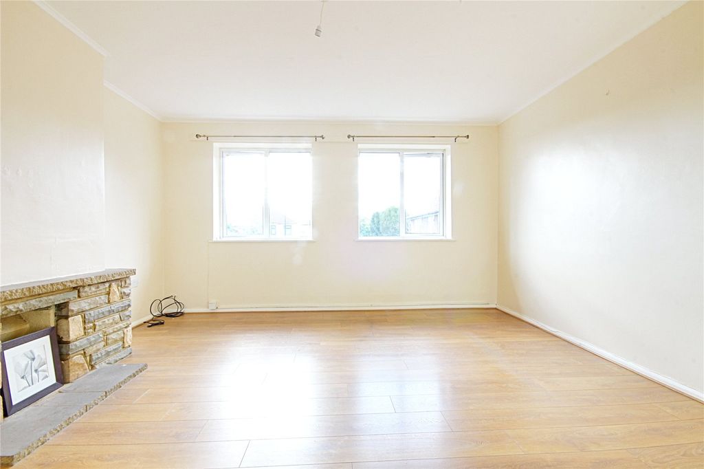 Property photo 3 of 10 Picture No. 11